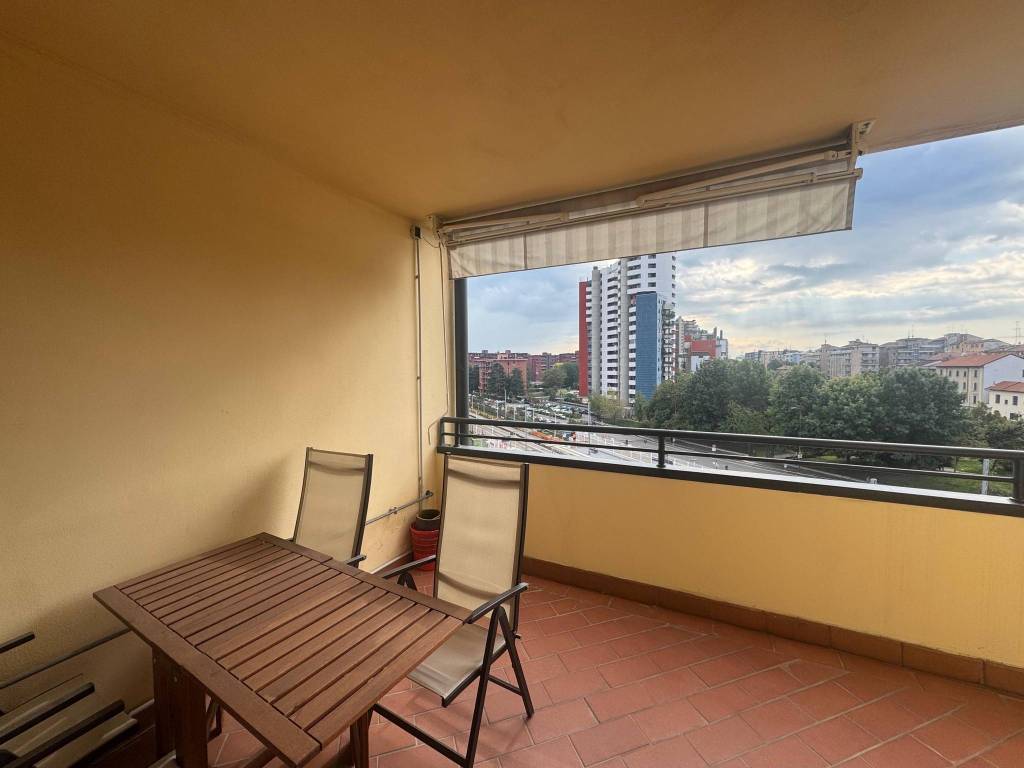 appartamento in vendita a Milano in zona Piazzale Lodi