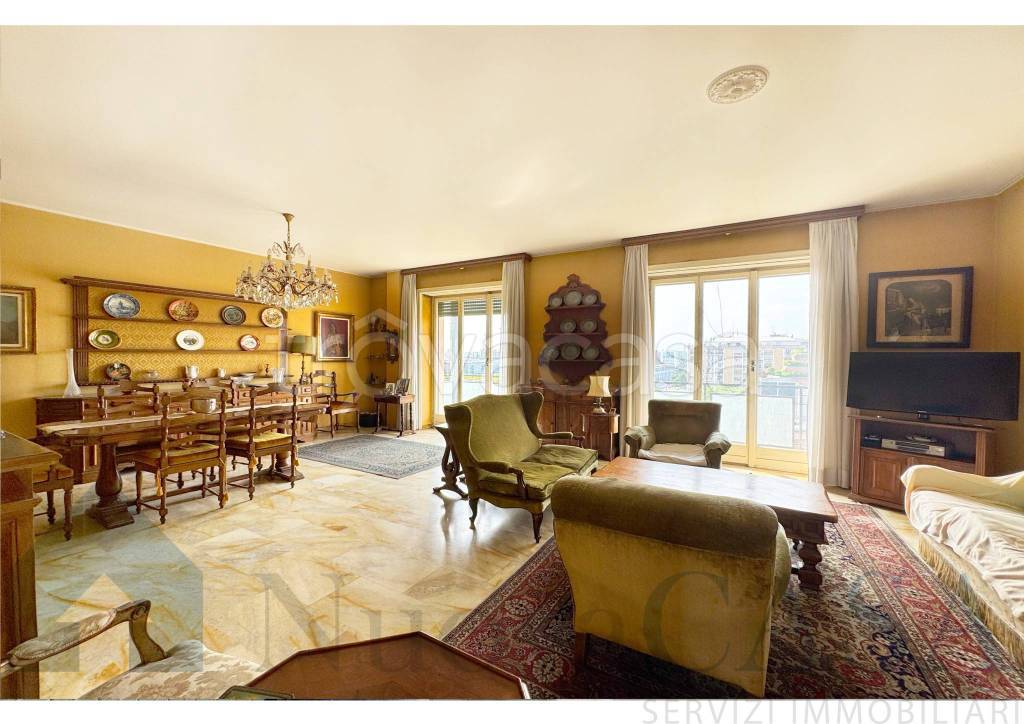 appartamento in vendita a Milano in zona Solari