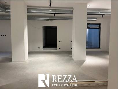 negozio in vendita a Milano in zona Porta Venezia