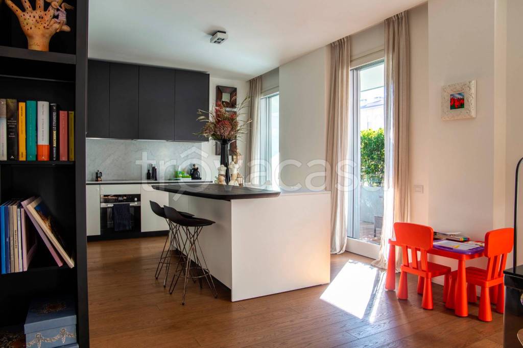 appartamento in vendita a Milano