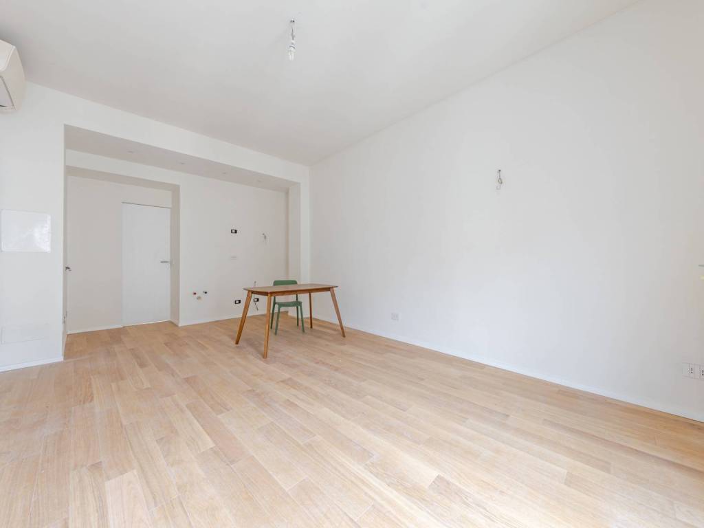 appartamento in vendita a Milano in zona Isola