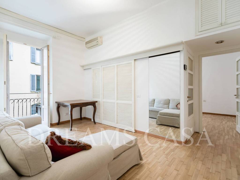 appartamento in vendita a Milano in zona Centro Direzionale