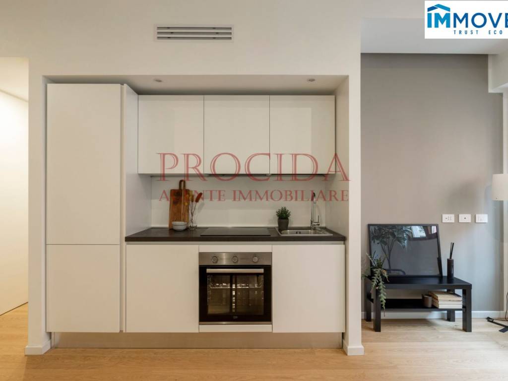 appartamento in vendita a Milano in zona Solari