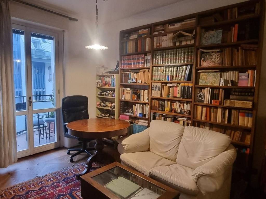 appartamento in vendita a Milano in zona Solari