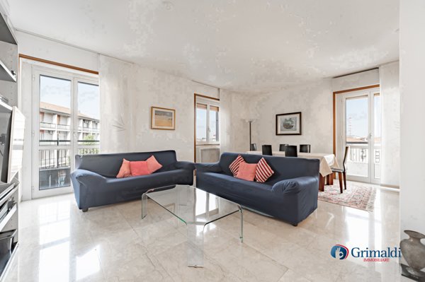 appartamento in vendita a Milano in zona Rembrandt