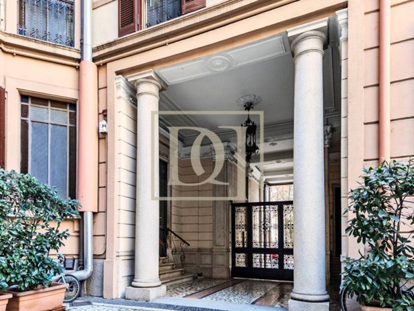 appartamento in vendita a Milano in zona Porta Nuova