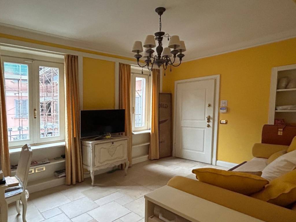 appartamento in vendita a Milano in zona Porta Garibaldi