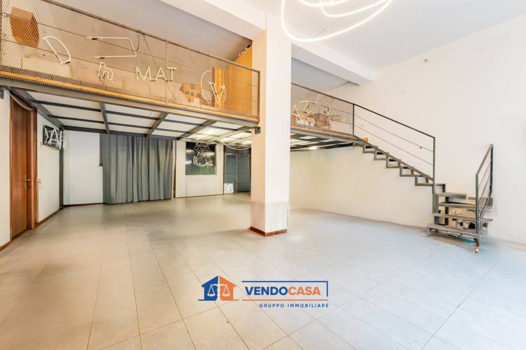 negozio in vendita a Milano
