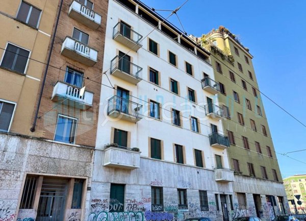 appartamento in vendita a Milano in zona Città Studi