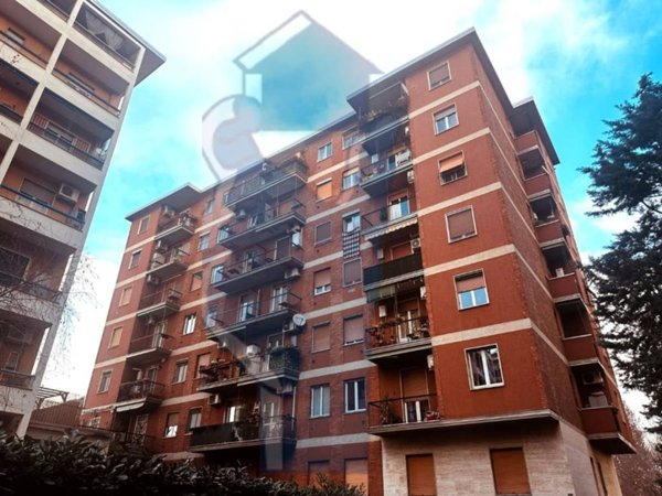 appartamento in vendita a Milano in zona Adriano