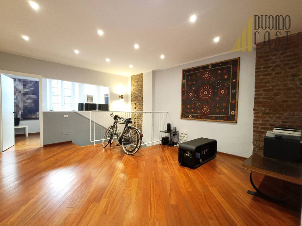 ufficio in vendita a Milano in zona Isola