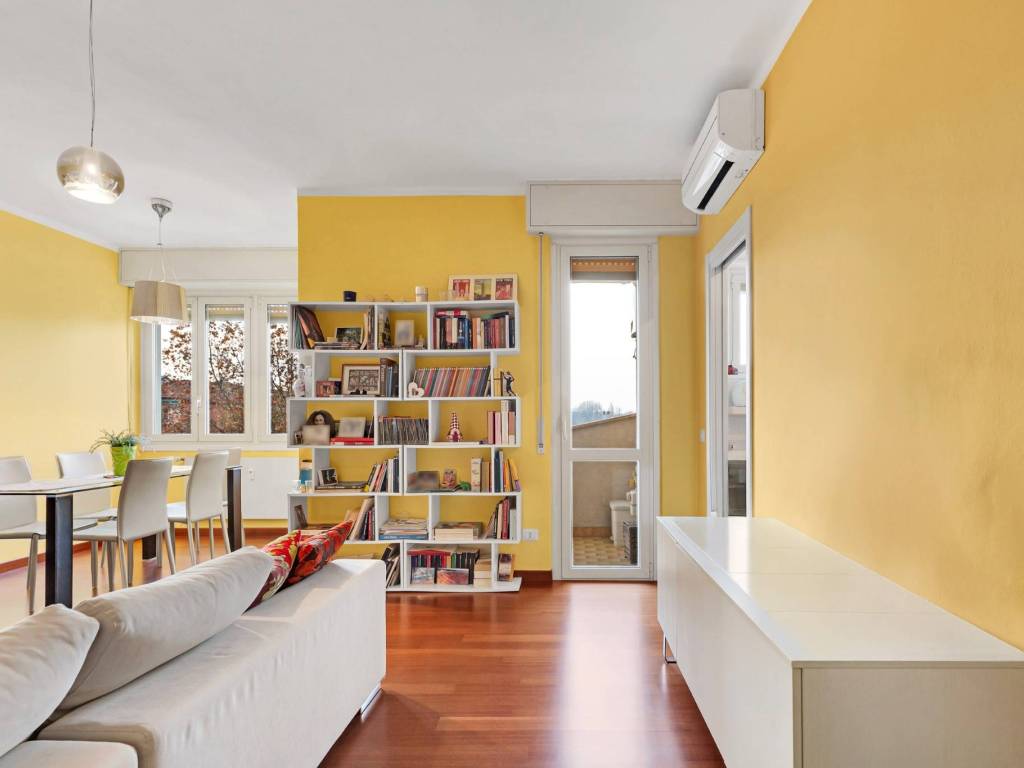 appartamento in vendita a Milano in zona Trenno