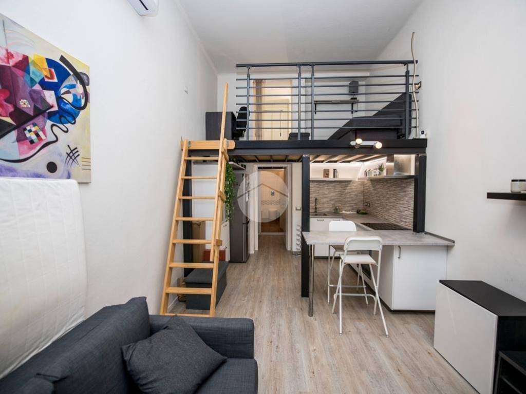 appartamento in vendita a Milano in zona Lambrate