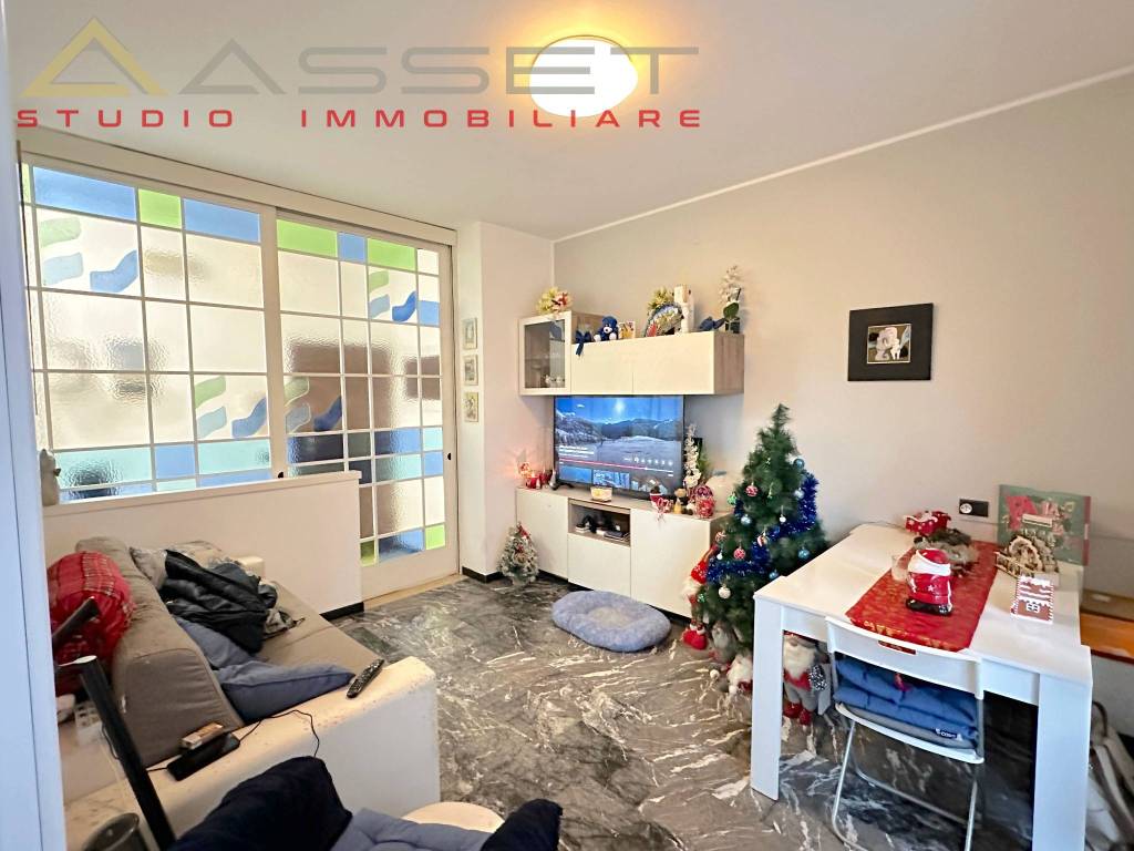 appartamento in vendita a Milano in zona Famagosta