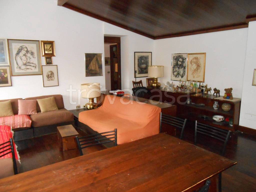 appartamento in vendita a Milano in zona San Siro