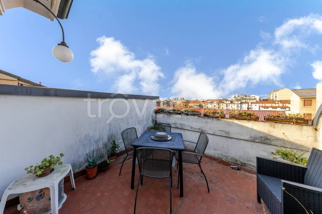 appartamento in vendita a Milano in zona Vigentino