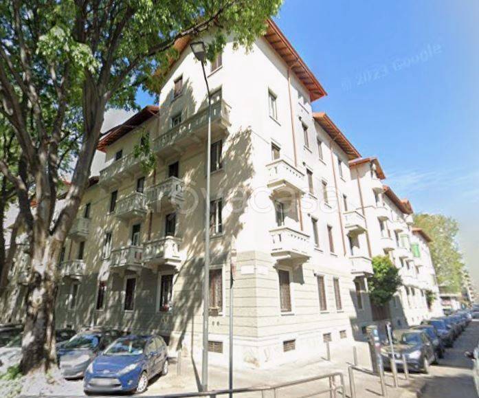 appartamento in vendita a Milano in zona Città Studi