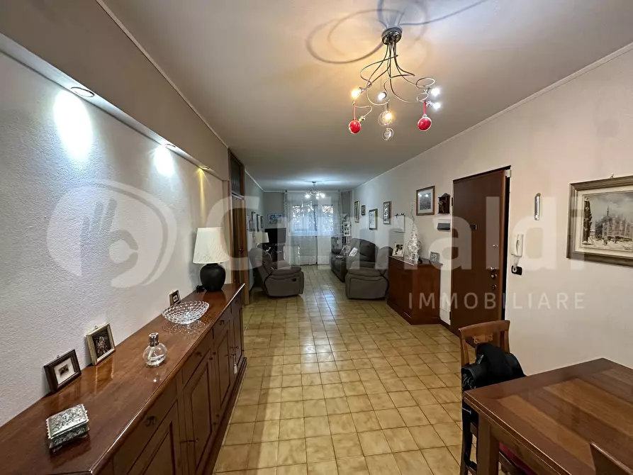 appartamento in vendita a Milano in zona Forze Armate