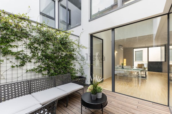 appartamento in vendita a Milano in zona Città Studi