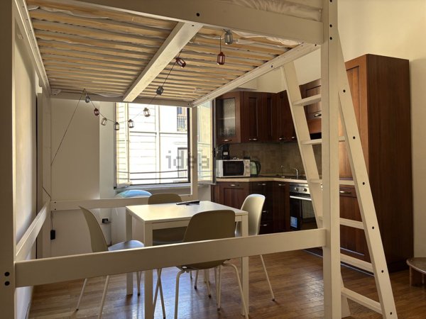 appartamento in vendita a Milano in zona Sempione