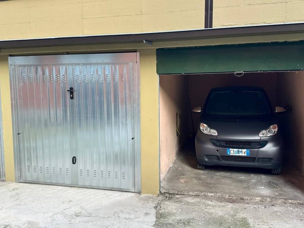 casa indipendente in vendita a Milano in zona Quarto Oggiaro