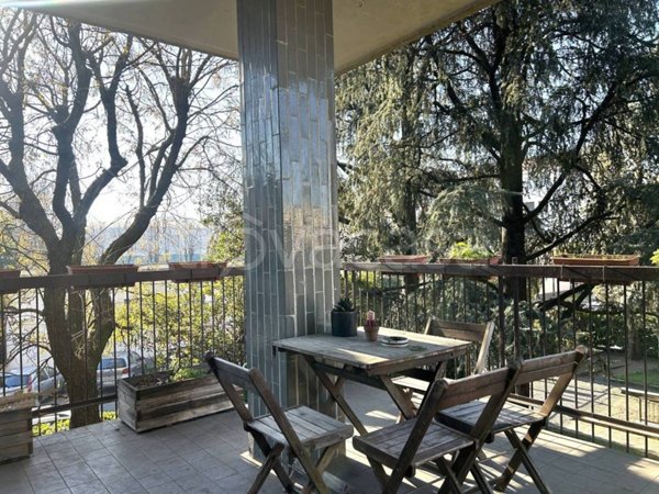 appartamento in vendita a Milano in zona Famagosta