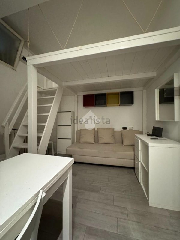 appartamento in vendita a Milano in zona XXII Marzo