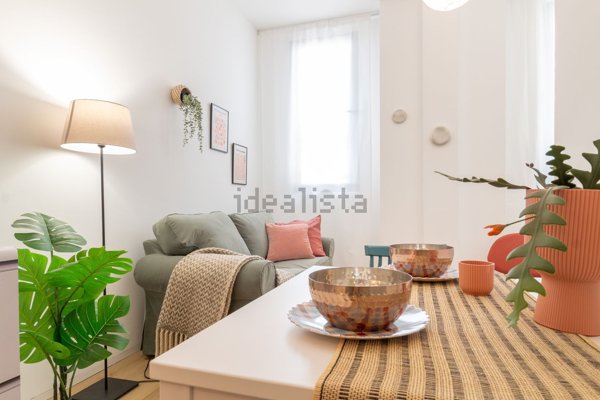 appartamento in vendita a Milano in zona Vigentino