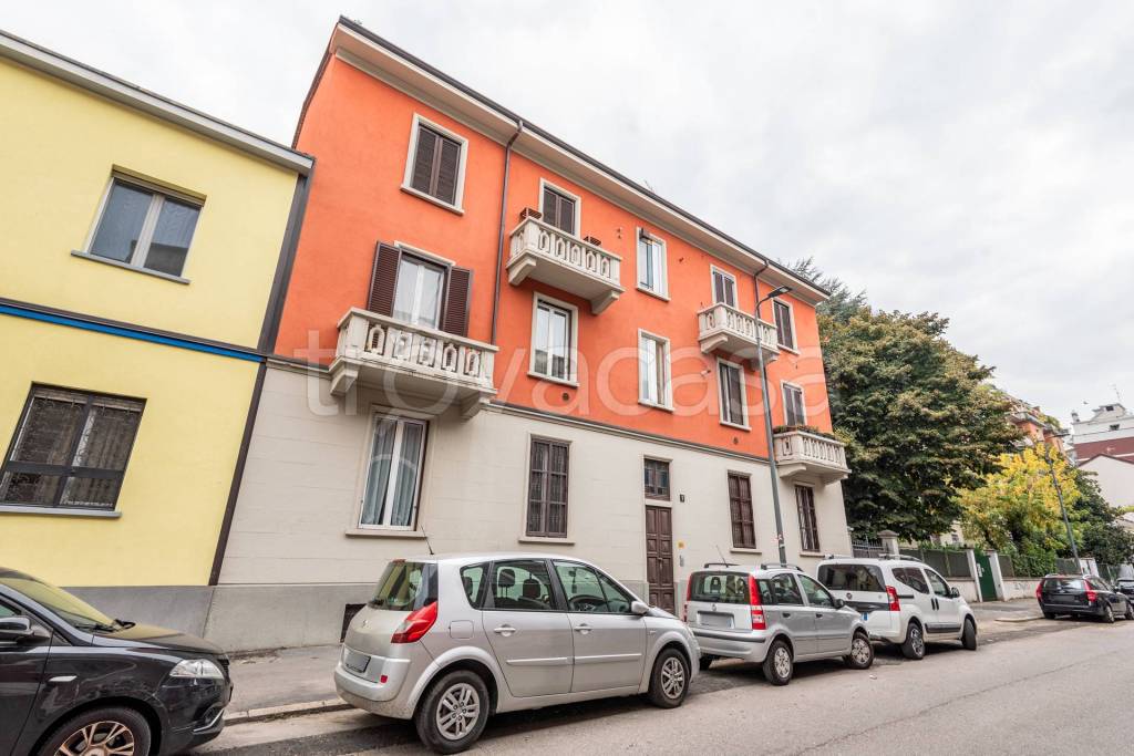 appartamento in vendita a Milano in zona Crescenzago