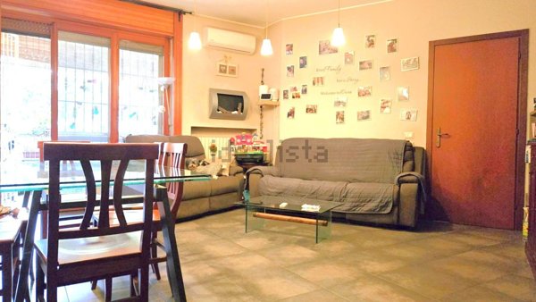 appartamento in vendita a Milano in zona Rogoredo