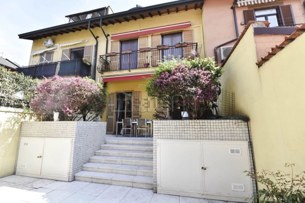 casa indipendente in vendita a Milano in zona Gorla