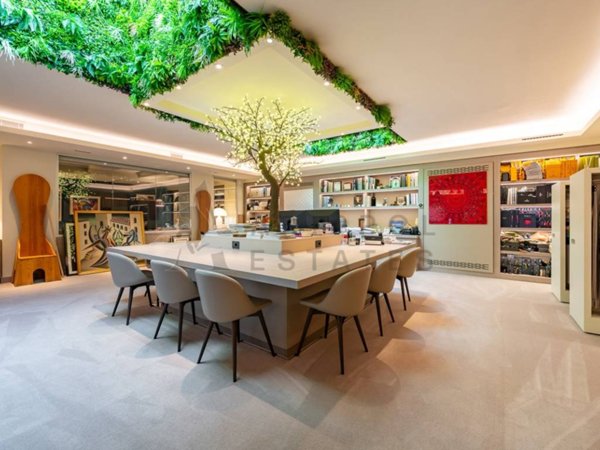 ufficio in vendita a Milano in zona Centro Direzionale