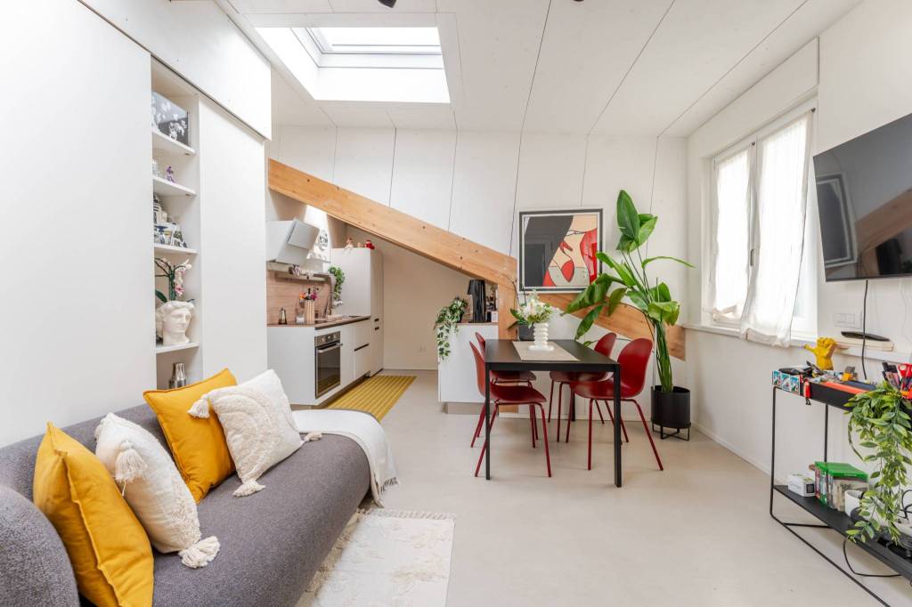 appartamento in vendita a Milano in zona XXII Marzo