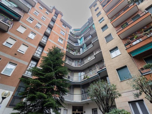 appartamento in vendita a Milano in zona Crescenzago