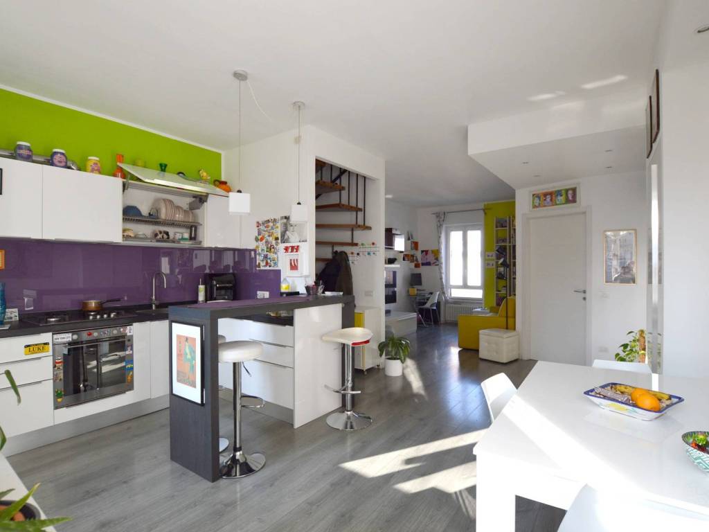 appartamento in vendita a Milano in zona Barona