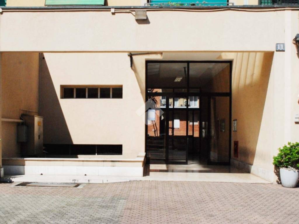 appartamento in vendita a Milano in zona Niguarda