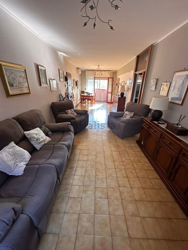 appartamento in vendita a Milano in zona Forze Armate