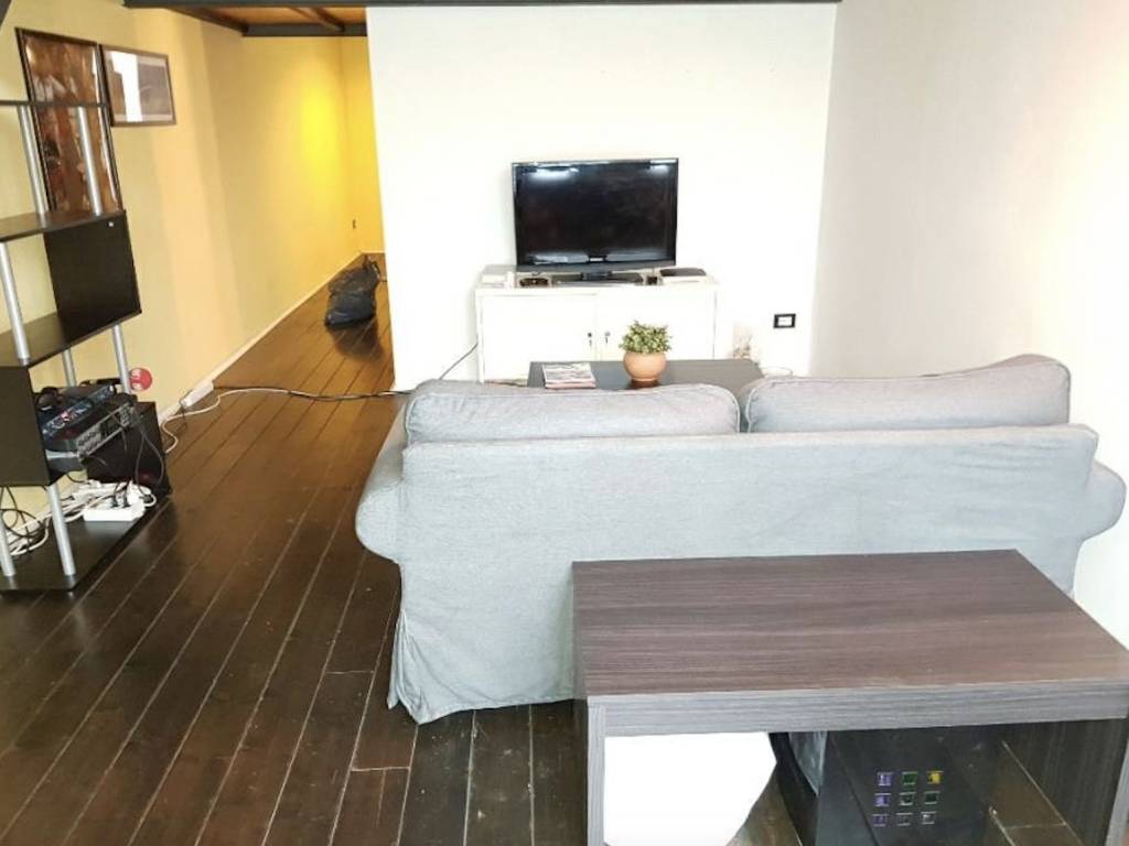 appartamento in vendita a Milano in zona Isola