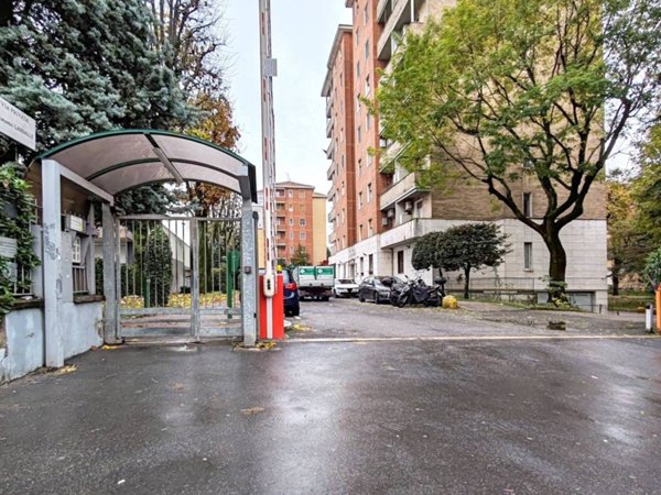 appartamento in vendita a Milano in zona Chiesa Rossa