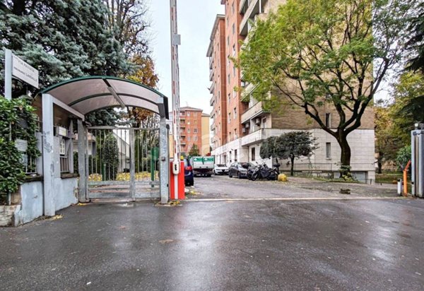 appartamento in vendita a Milano in zona Chiesa Rossa