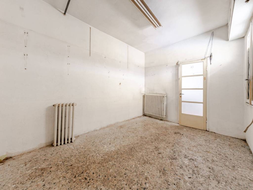 appartamento in vendita a Milano in zona Vigentino