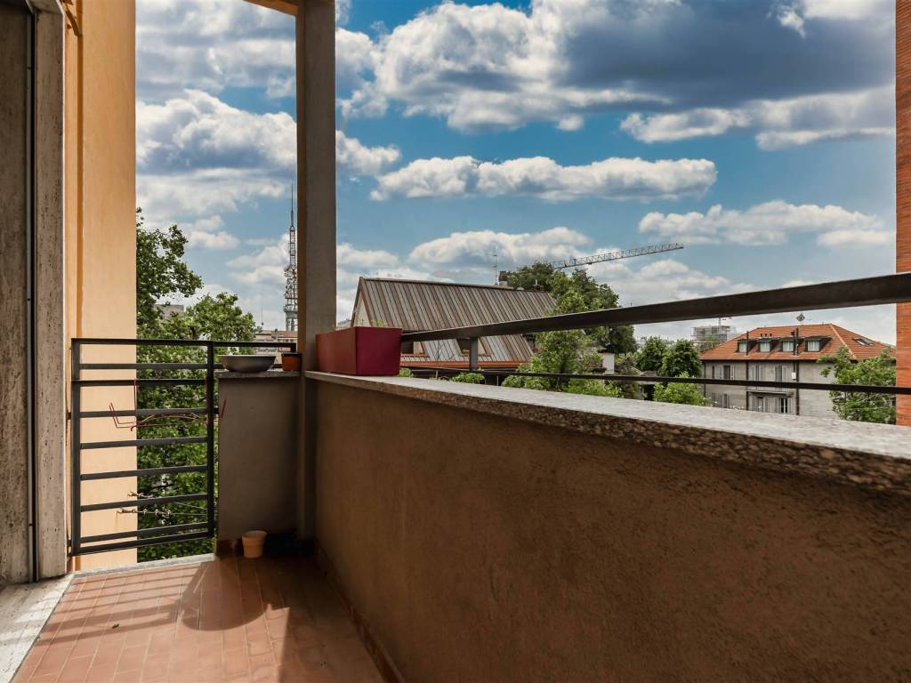 appartamento in vendita a Milano in zona Il Portello