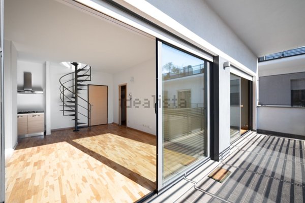 appartamento in vendita a Milano in zona Dergano