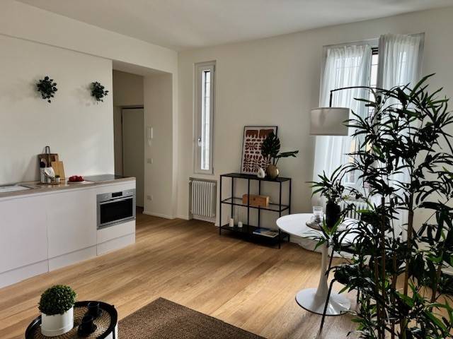 appartamento in vendita a Milano in zona Isola