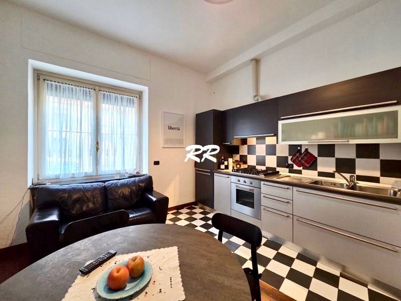 appartamento in vendita a Milano in zona Sempione