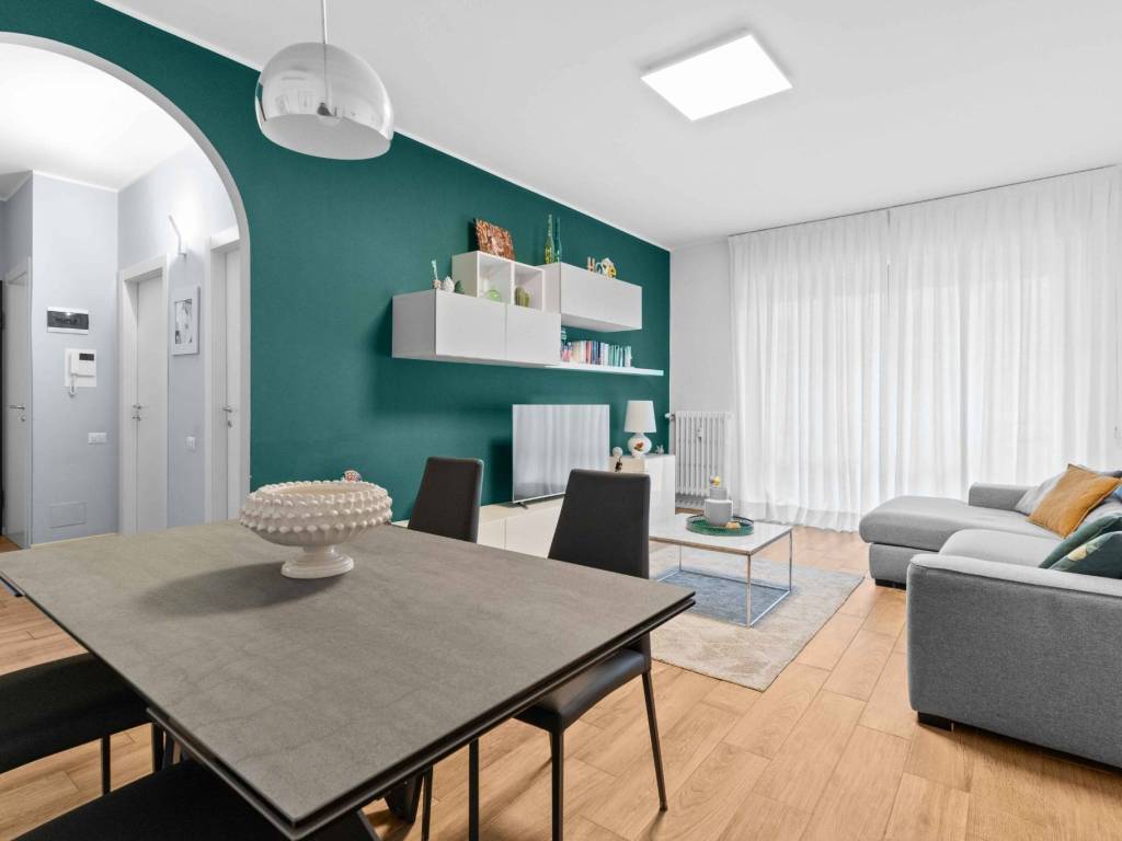 appartamento in vendita a Milano in zona Vigentino