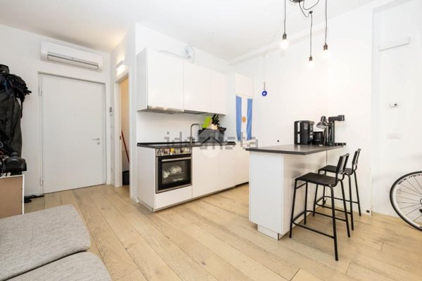 appartamento in vendita a Milano in zona Piazzale Lodi