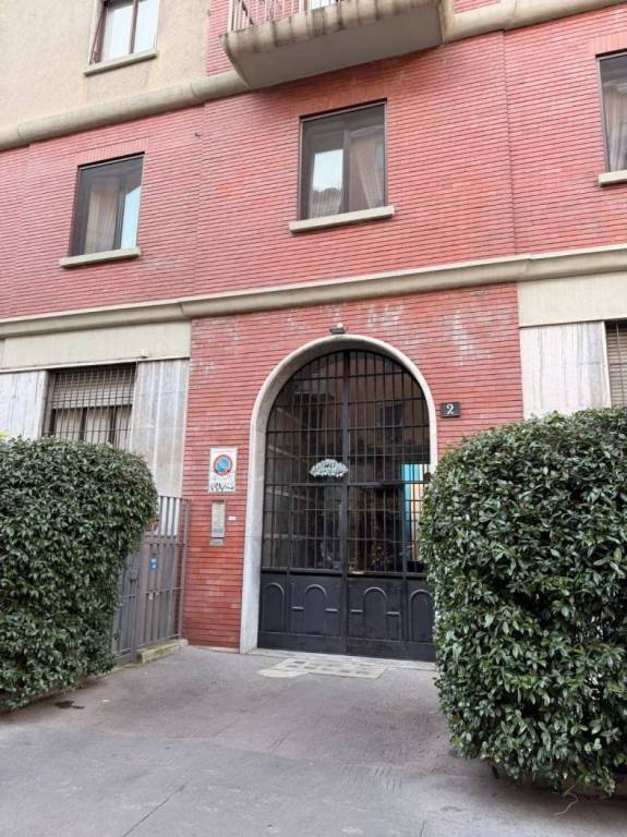 locale di sgombero in vendita a Milano