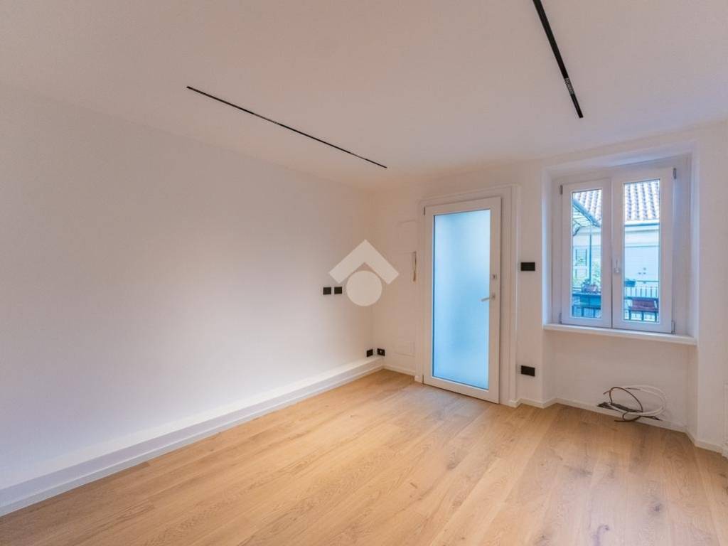 appartamento in vendita a Milano in zona Porta Nuova