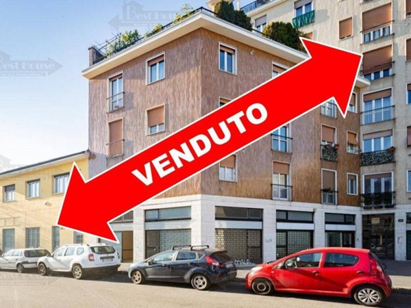 negozio in vendita a Milano in zona Crescenzago